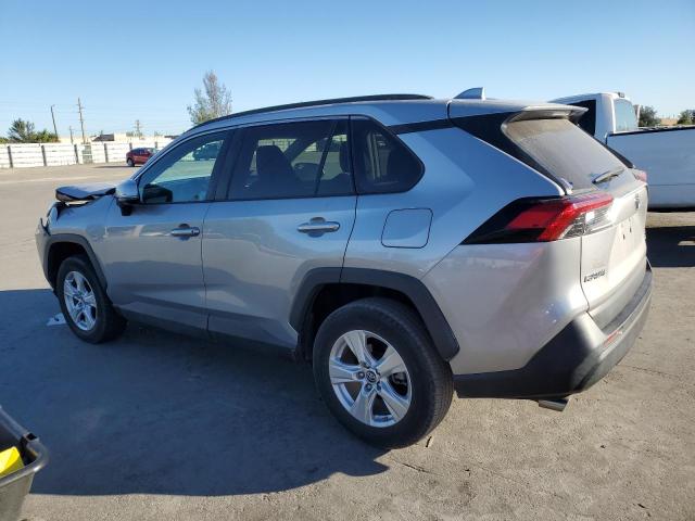 Photo 2 from auction – 2019 TOYOTA RAV4 XLE with VIN 2T3P1RFVXKC030447