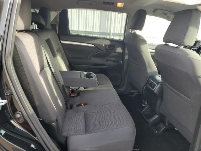 Photo 10 from auction – 2018 TOYOTA HIGHLANDER with VIN 5TDBZRFH4JS499884