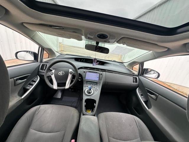 Photo 9 from auction – 2010 TOYOTA PRIUS with VIN JTDKN3DU8A0102978