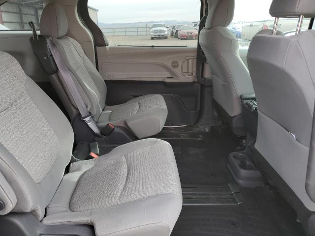 Photo 11 from auction – 2021 TOYOTA SIENNA LE with VIN 5TDKSKFC3MS010217