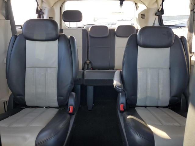 Photo 10 from auction – 2010 CHRYSLER TOWN & COU with VIN 2A4RR8D18AR451614