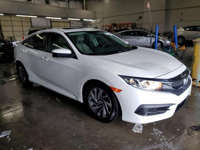 Photo 4 from auction – 2017 HONDA CIVIC EX with VIN 19XFC2F75HE012374