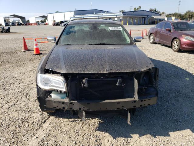 Photo 5 from auction – 2018 CHRYSLER 300 LIMITE with VIN 2C3CCAKG2JH181656