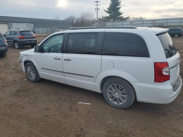 Photo 2 from auction – 2016 CHRYSLER TOWN & COU with VIN 2C4RC1CG4GR285816