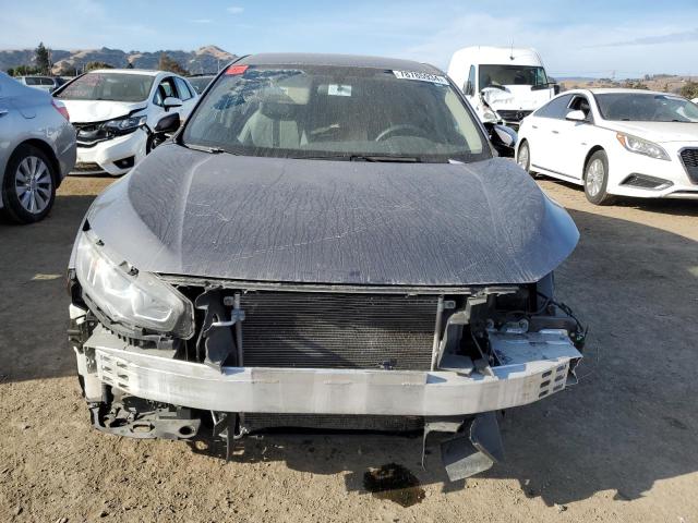 Photo 5 from auction – 2017 HONDA CIVIC LX with VIN 2HGFC2F54HH512479