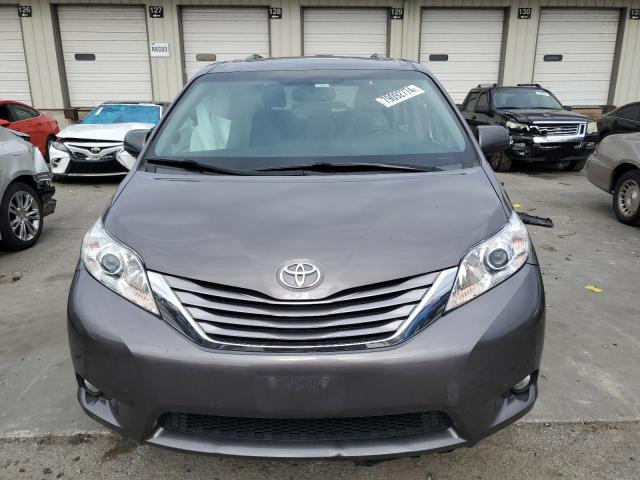 Photo 5 from auction – 2017 TOYOTA SIENNA XLE with VIN 5TDYZ3DC0HS814494