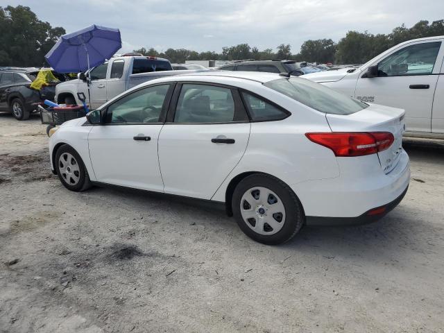 Photo 2 from auction – 2015 FORD FOCUS S with VIN 1FADP3E24FL270418