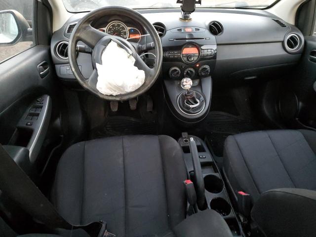 Photo 8 from auction – 2011 MAZDA MAZDA2 with VIN JM1DE1HY4B0122642