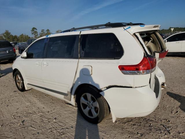 Photo 2 from auction – 2013 TOYOTA SIENNA LE with VIN 5TDKK3DC6DS344797