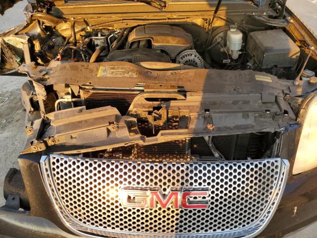 Photo 12 from auction – 2011 GMC YUKON XL D with VIN 1GKS2MEFXBR165905