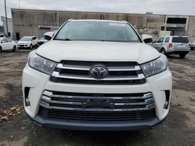 Photo 5 from auction – 2018 TOYOTA HIGHLANDER with VIN 5TDDZRFHXJS822151