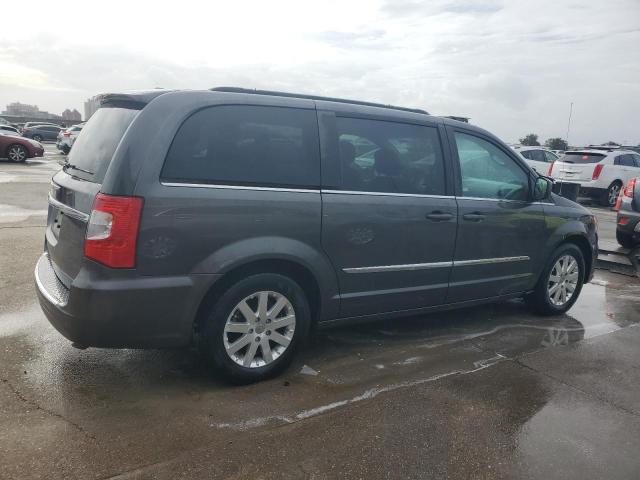 Photo 3 from auction – 2016 CHRYSLER TOWN & COU with VIN 2C4RC1BG1GR287055