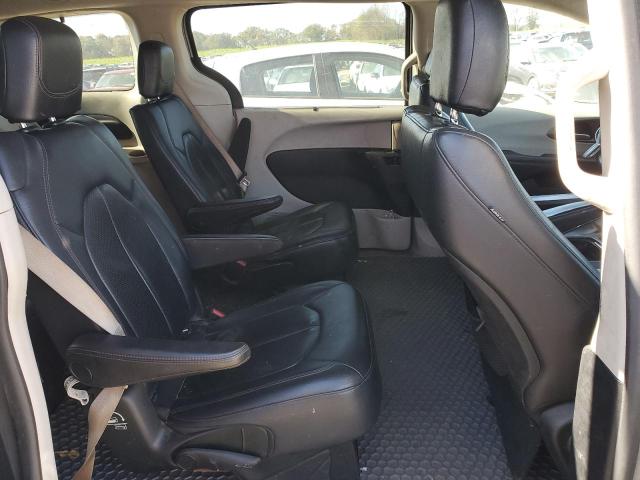 Photo 11 from auction – 2018 CHRYSLER PACIFICA T with VIN 2C4RC1BG5JR110824