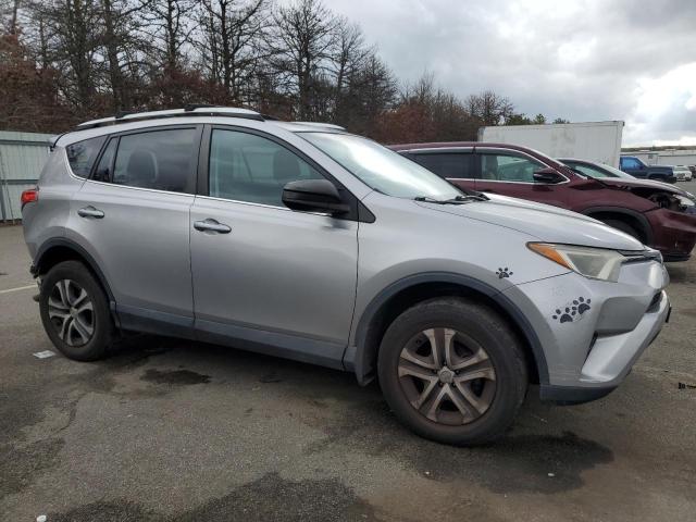 Foto 4 de la subasta – 2016 TOYOTA RAV4 LE con VIN 2T3BFREV2GW538480