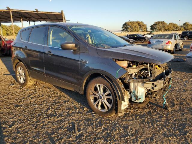 Photo 4 from auction – 2019 FORD ESCAPE SE with VIN 1FMCU9GD7KUB43078