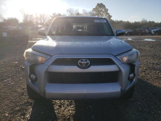 Photo 5 from auction – 2016 TOYOTA 4RUNNER SR with VIN JTEZU5JR5G5142729