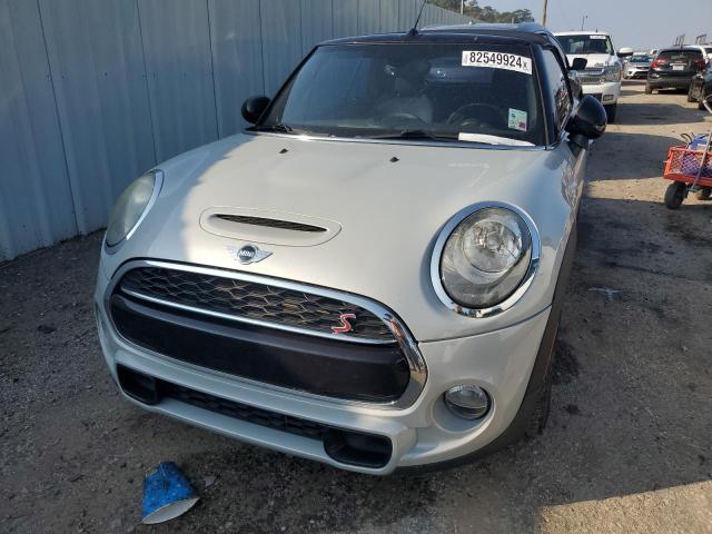 Photo 5 from auction – 2017 MINI COOPER S with VIN WMWWG9C33H3C82371