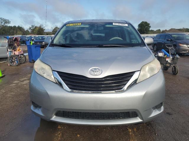 Photo 5 from auction – 2012 TOYOTA SIENNA LE with VIN 5TDKK3DC3CS189219