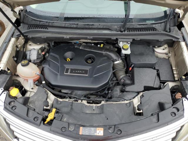 Photo 12 from auction – 2017 LINCOLN MKC RESERV with VIN 5LMCJ3C91HUL70330