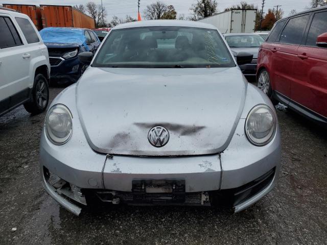 Photo 5 from auction – 2013 VOLKSWAGEN BEETLE with VIN 3VWFP7AT8DM627570