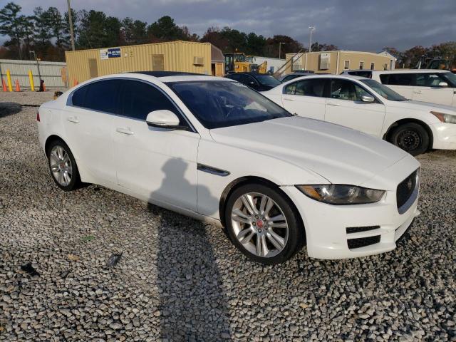 Zdjęcie 4 z aukcji – 2019 JAGUAR XE z VIN SAJAR4FX6KCP52410