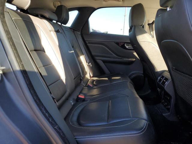 Photo 11 from auction – 2017 JAGUAR F-PACE R - with VIN SADCL2BV2HA071655