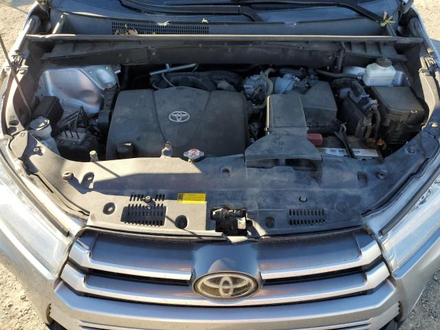 Photo 12 from auction – 2019 TOYOTA HIGHLANDER with VIN 5TDBZRFH9KS992350