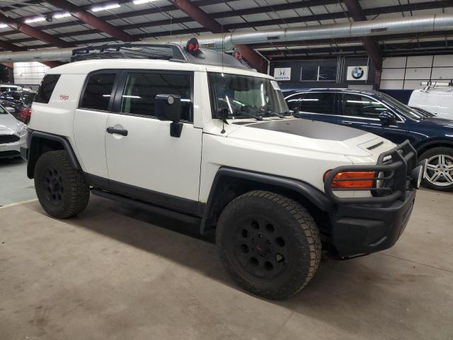 Photo 4 from auction – 2012 TOYOTA FJ CRUISER with VIN JTEBU4BF5CK124601