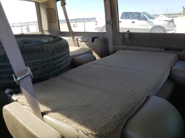 Photo 11 from auction – 2002 CHEVROLET ASTRO with VIN 1GNDM19X82B144695