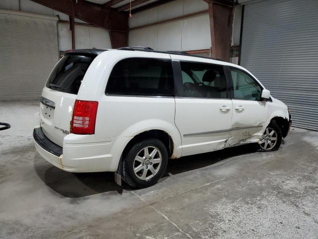 Photo 3 from auction – 2010 CHRYSLER TOWN & COU with VIN 2A4RR5D11AR266495
