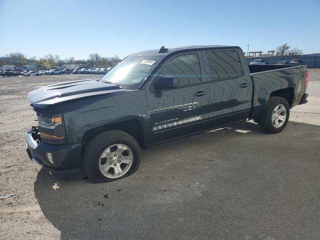 CHEVROLET SILVERADO 2018 with VIN 3GCUKREC7JG276739 - Photo from auction