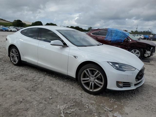 Photo 4 from auction – 2015 TESLA MODEL S with VIN 5YJSA1E19FF114070