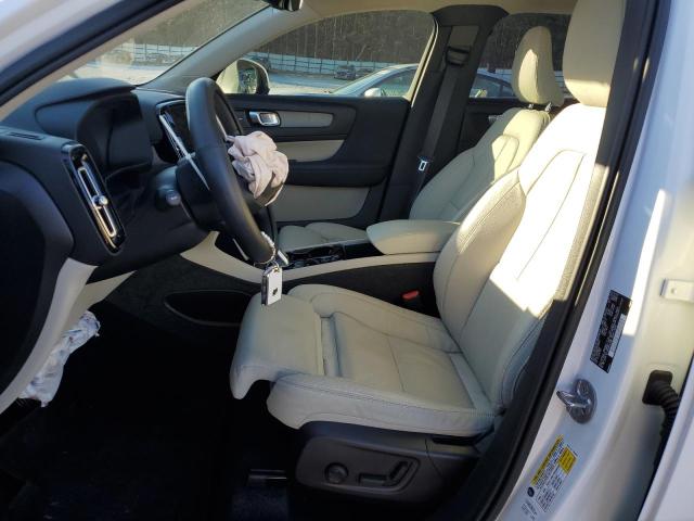 Photo 7 from auction – 2023 VOLVO XC40 PLUS with VIN YV4L12UE1P2051871