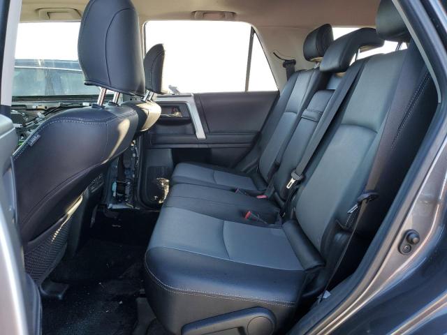 Photo 11 from auction – 2022 TOYOTA 4RUNNER SR with VIN JTEFU5JR4N5266670