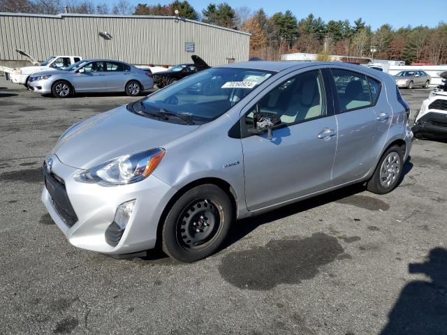 TOYOTA PRIUS C 2016 with VIN JTDKDTB33G1131241 - Photo from auction