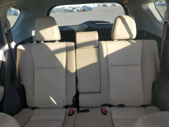 Photo 10 from auction – 2015 TOYOTA RAV4 LIMIT with VIN JTMDFREV9FJ014054