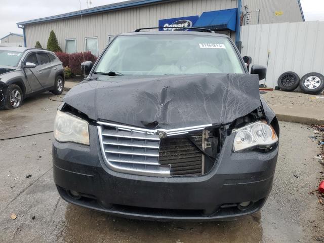 Photo 5 from auction – 2008 CHRYSLER TOWN & COU with VIN 2A8HR54PX8R774988