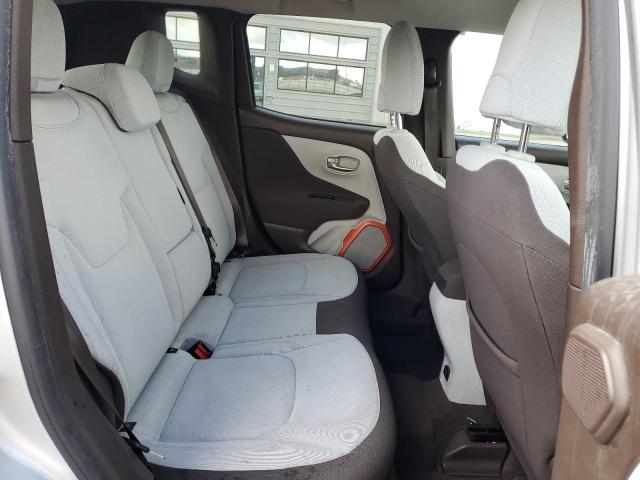 Photo 11 from auction – 2015 JEEP RENEGADE L with VIN ZACCJBBT0FPB71694