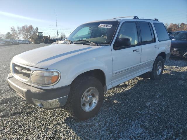 FORD EXPLORER X 2000 with VIN 1FMZU63E8YZB36532 - Photo from auction
