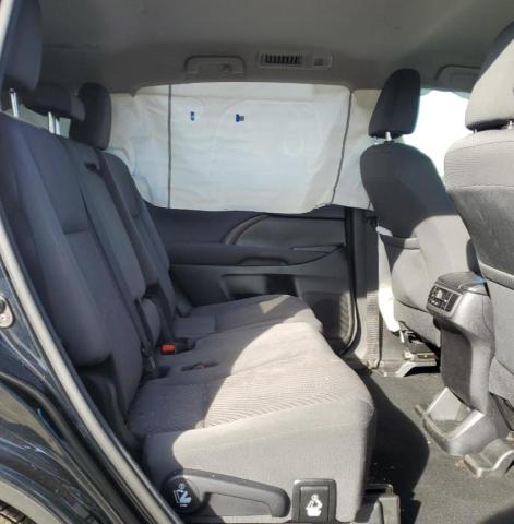 Photo 11 from auction – 2018 TOYOTA HIGHLANDER with VIN 5TDBZRFH5JS499358