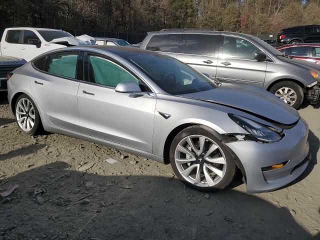 Photo 4 from auction – 2018 TESLA MODEL 3 with VIN 5YJ3E1EB6JF116899