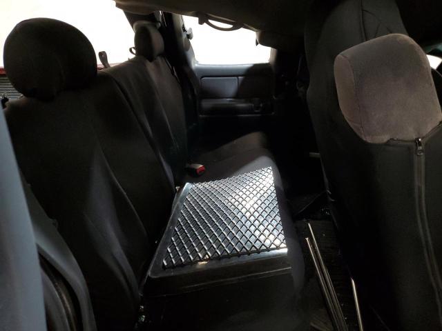 Фото 10 с аукциона – 2002 CHEVROLET SILVERADO с VIN 2GCEK19T521148056