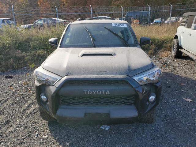 Photo 5 from auction – 2018 TOYOTA 4RUNNER SR with VIN JTEBU5JR9J5516817