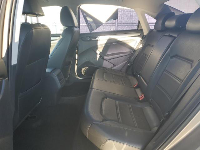 Photo 10 from auction – 2015 VOLKSWAGEN PASSAT S with VIN 1VWAT7A39FC071666