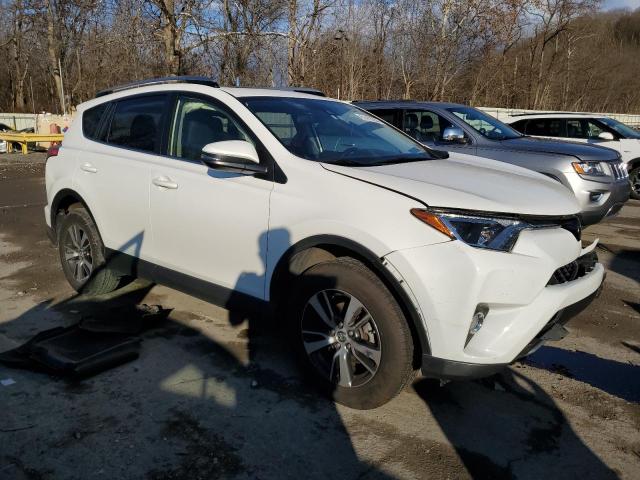 Photo 4 from auction – 2018 TOYOTA RAV4 ADVEN with VIN JTMRFREV3JD254133