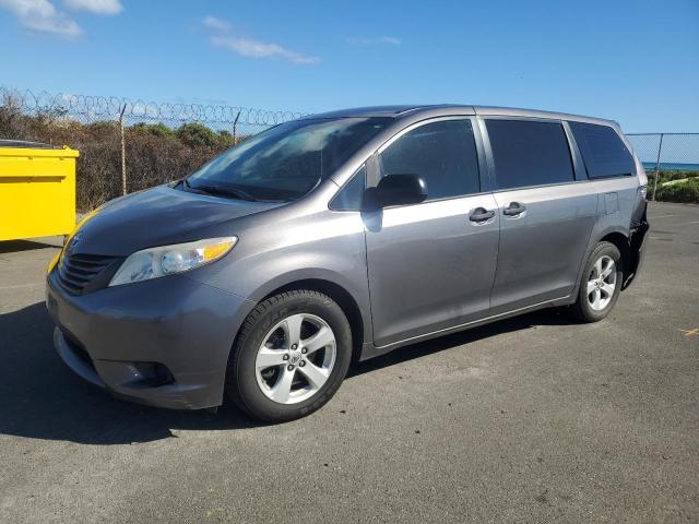 TOYOTA SIENNA 2017 with VIN 5TDZZ3DC7HS895580 - Photo from auction