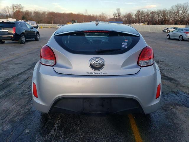 Photo 6 from auction – 2017 HYUNDAI VELOSTER with VIN KMHTC6AD1HU317925