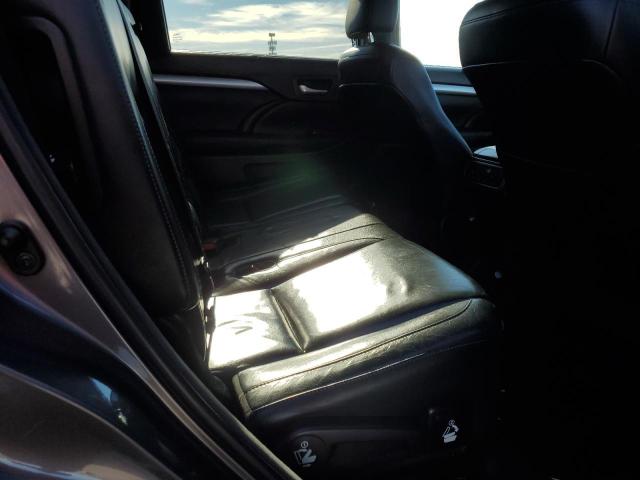 Photo 11 from auction – 2016 TOYOTA HIGHLANDER with VIN 5TDJKRFH8GS254384