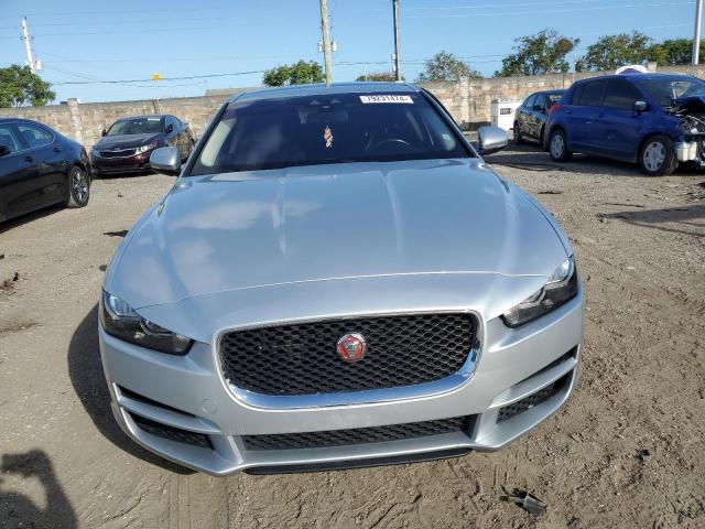 Photo 5 from auction – 2017 JAGUAR XE with VIN SAJAR4BG9HA947587