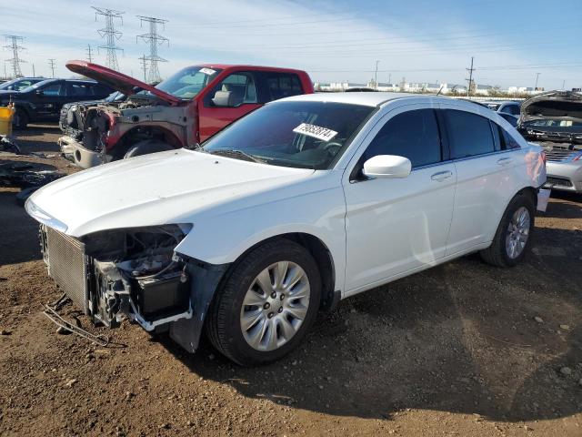 CHRYSLER 200 LX 2013 z numerem VIN 1C3CCBABXDN647180 - Zdjęcie z aukcji